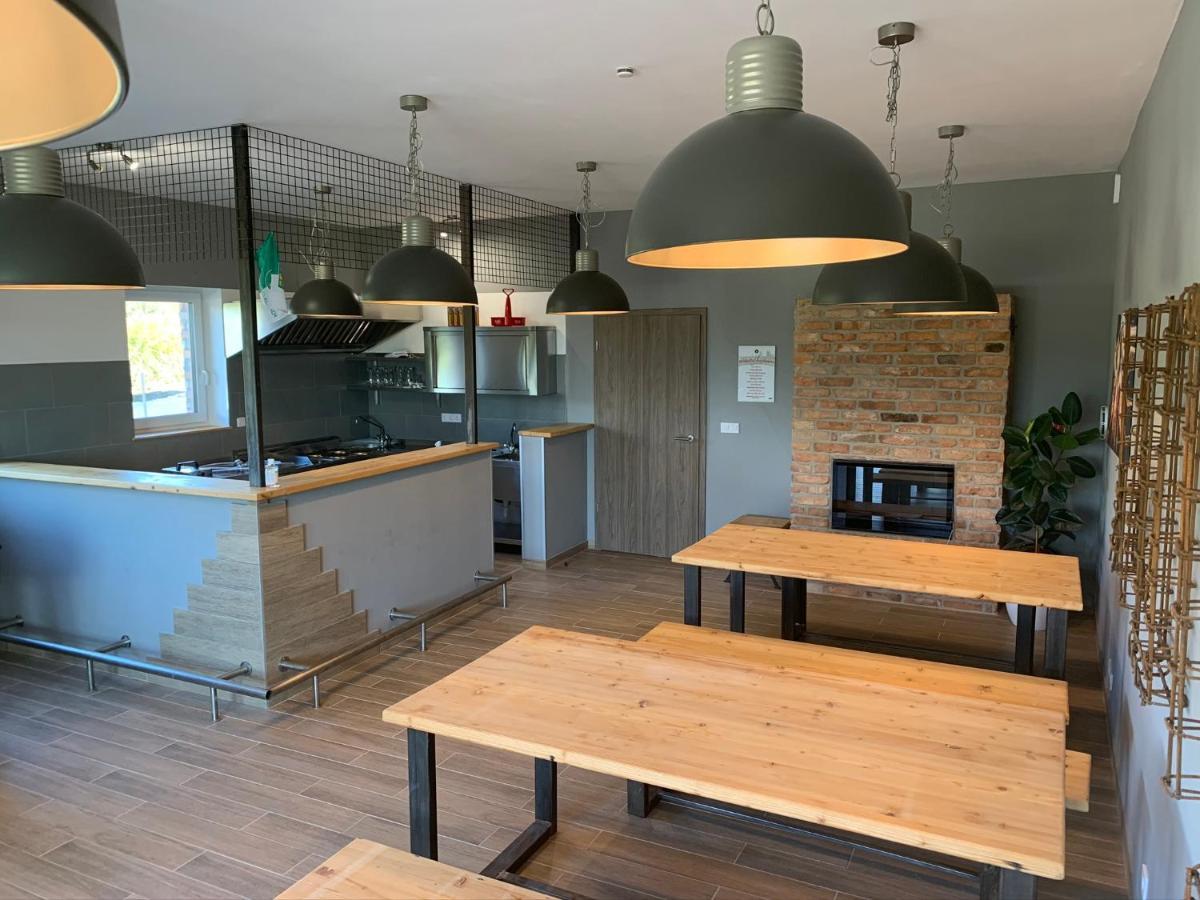 Oeregtoelgy Apartman Szár Eksteriør bilde